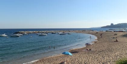 Beach at Sant Antoni de Calonge looking to Torre Valentina with artifical reef