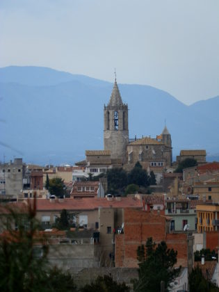 Cassa de la Selva view to the town