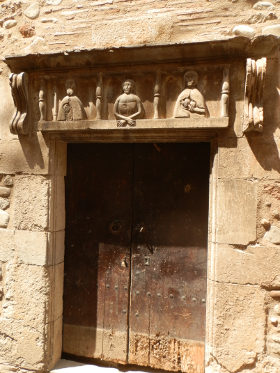 Cervia de Ter ancient doorway