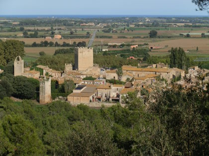 Peratallada view over the town